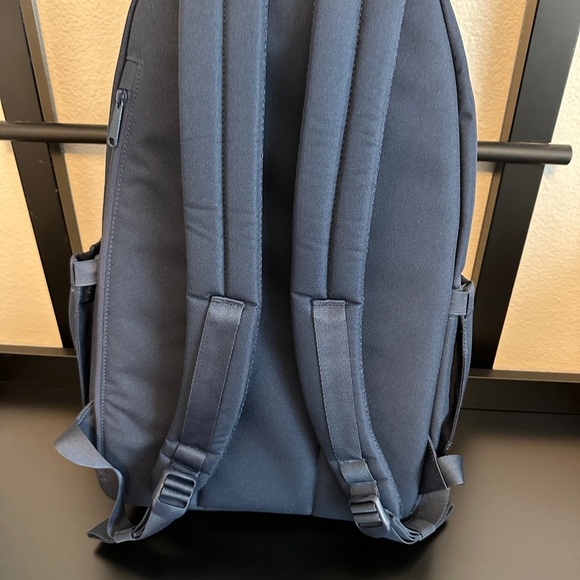 Herschel Supply Company Navy Seymour Backpack - Picture 4 of 7